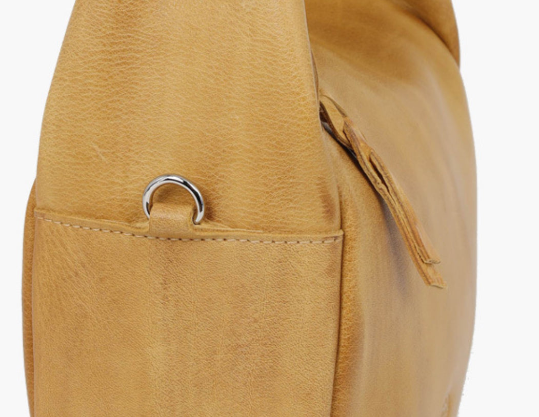 Handmade Vintage Distressed Leather Tote Bag – Soft Toast-Shaped Shoulder Purse